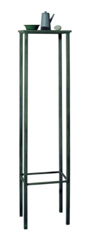 Vestígio, A ciência do excesso, natureza-viva, 1987, mixed media, iron table painted, 175 x 33,5 x 32,5 cm